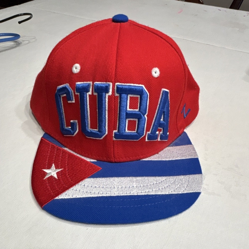 Zephyr Men's Adjustable Baseball Cap Red Blue White Cuba Flag